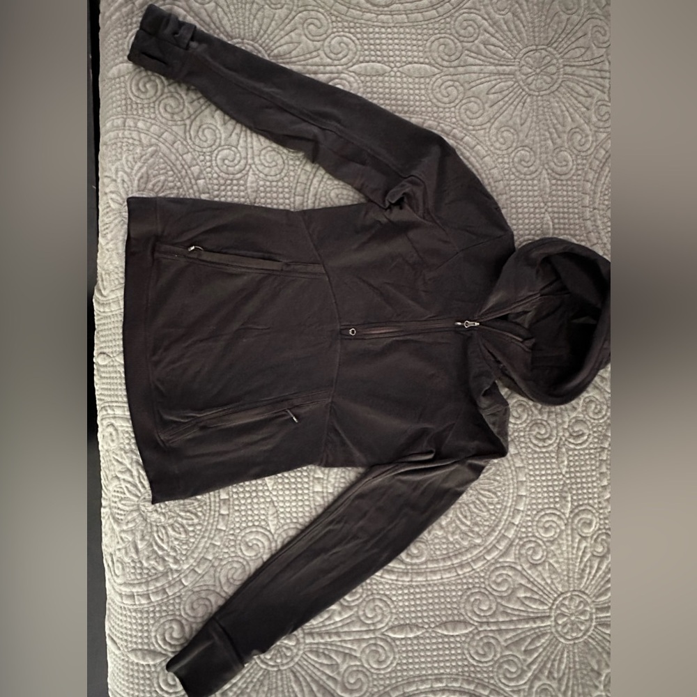 Lululemon sz M black pullover